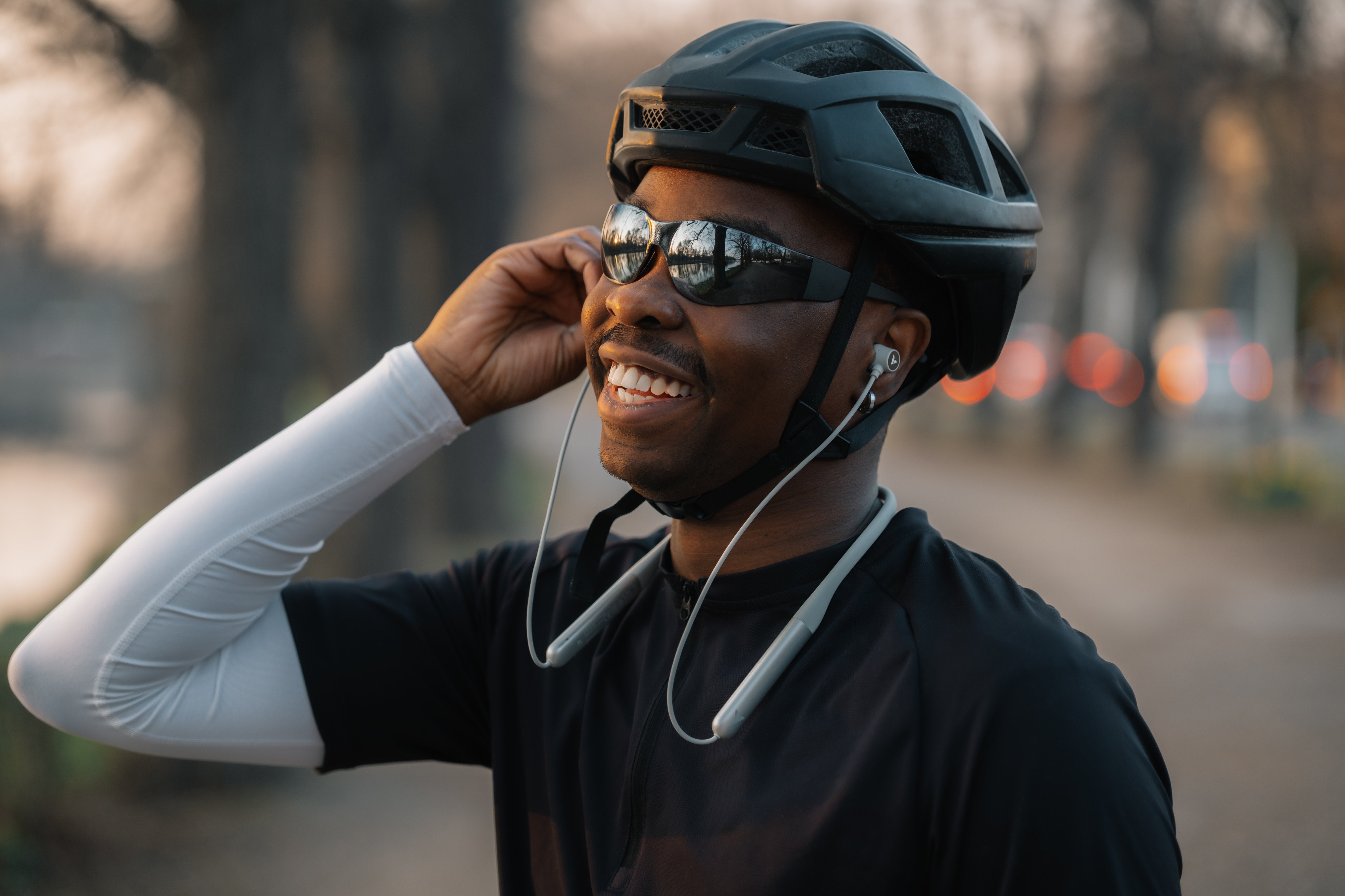 Trusound Anc Neckband  Earbuds, Grey