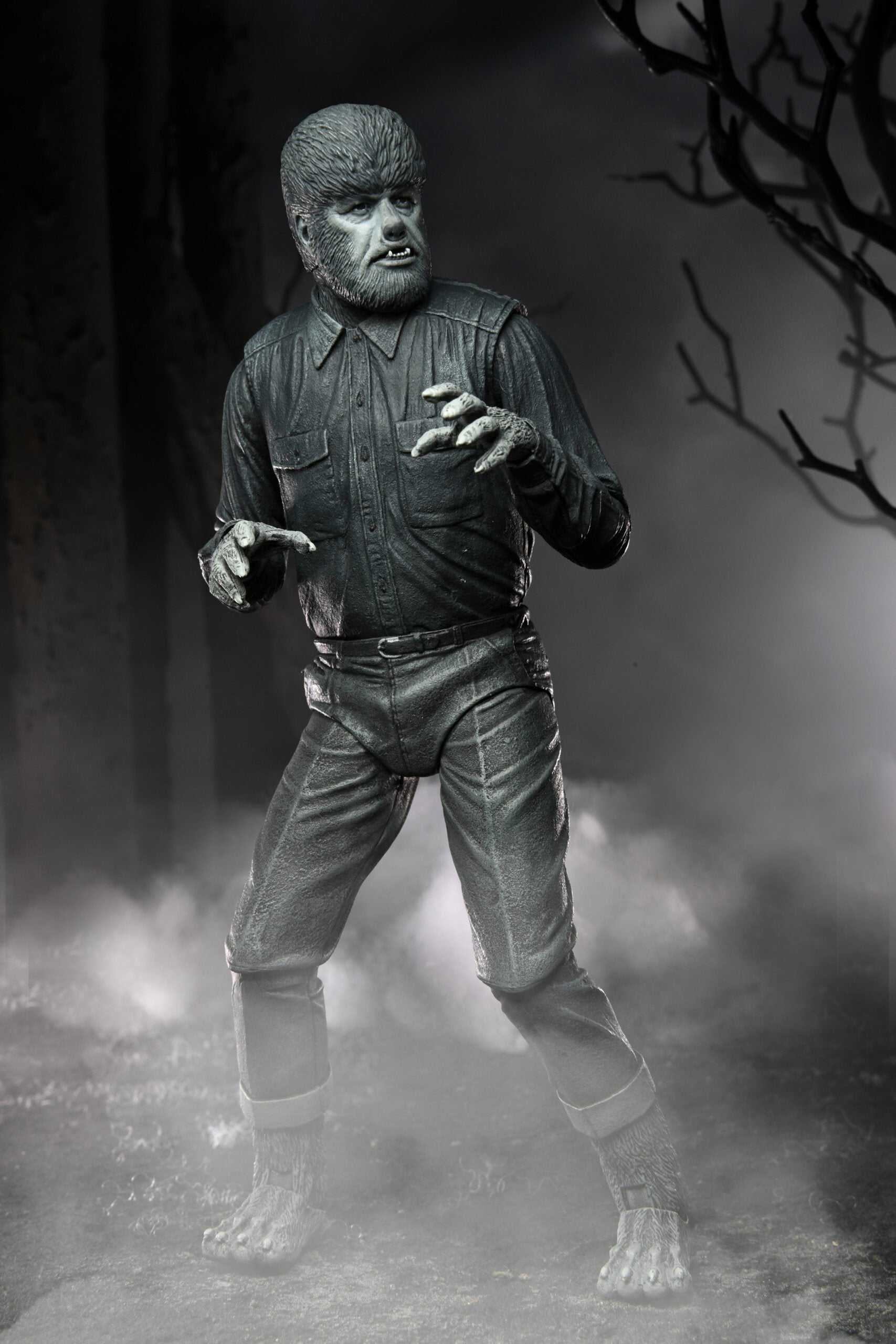 Figura Neca Universal Monster Scale Action Ultimate Wolf (B&W)