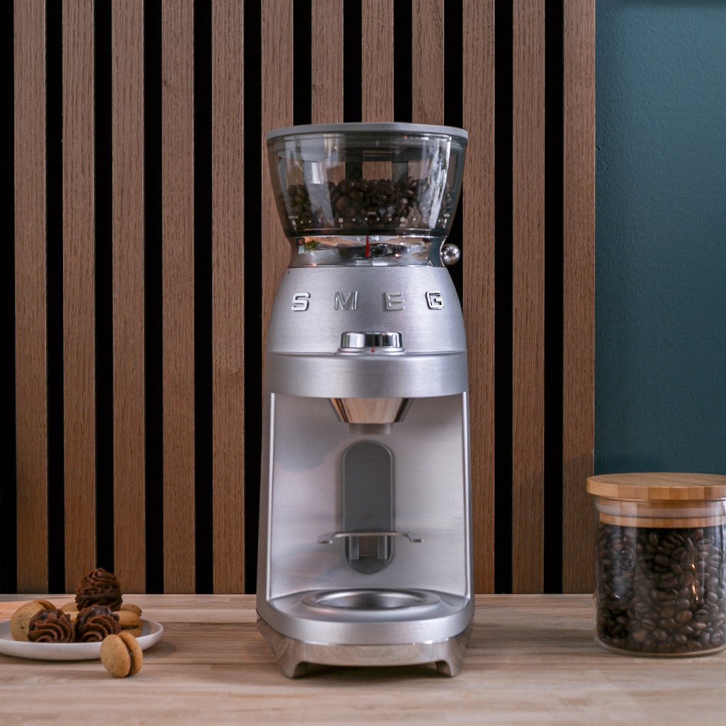 Smeg Cgf02sseu Kaffeemühle Inox Brossé