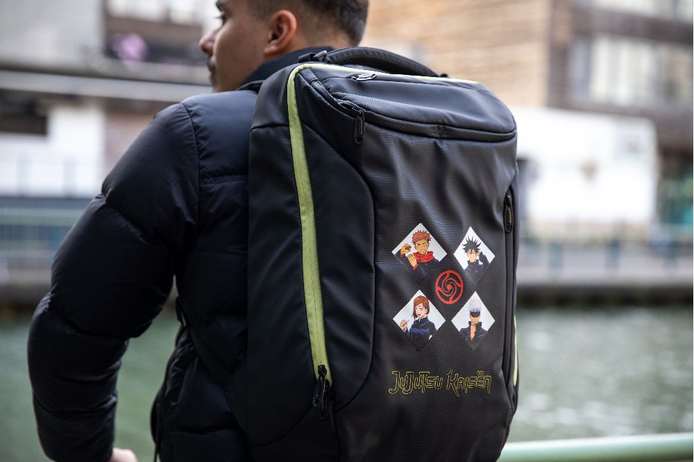 Mochila Gaming Konix Jujutsu Kaisen 17 Backpack 11 Bolsillos Interiores 4 Exteriores  Kx-Juju-Bpk-17
