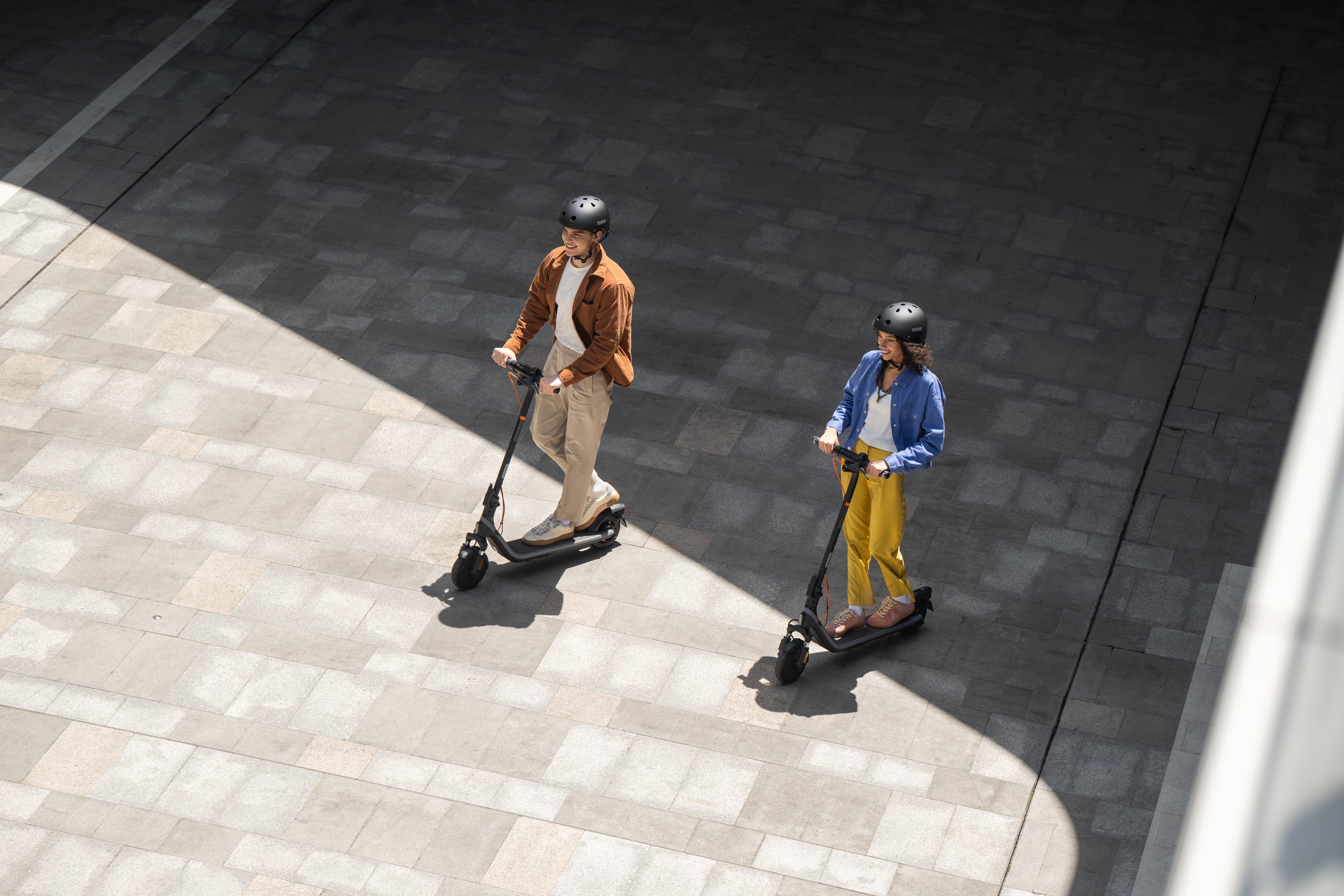 Patinete Electrico Ninebot By Segway E2 Plus E Ii 25 Kmh Negro