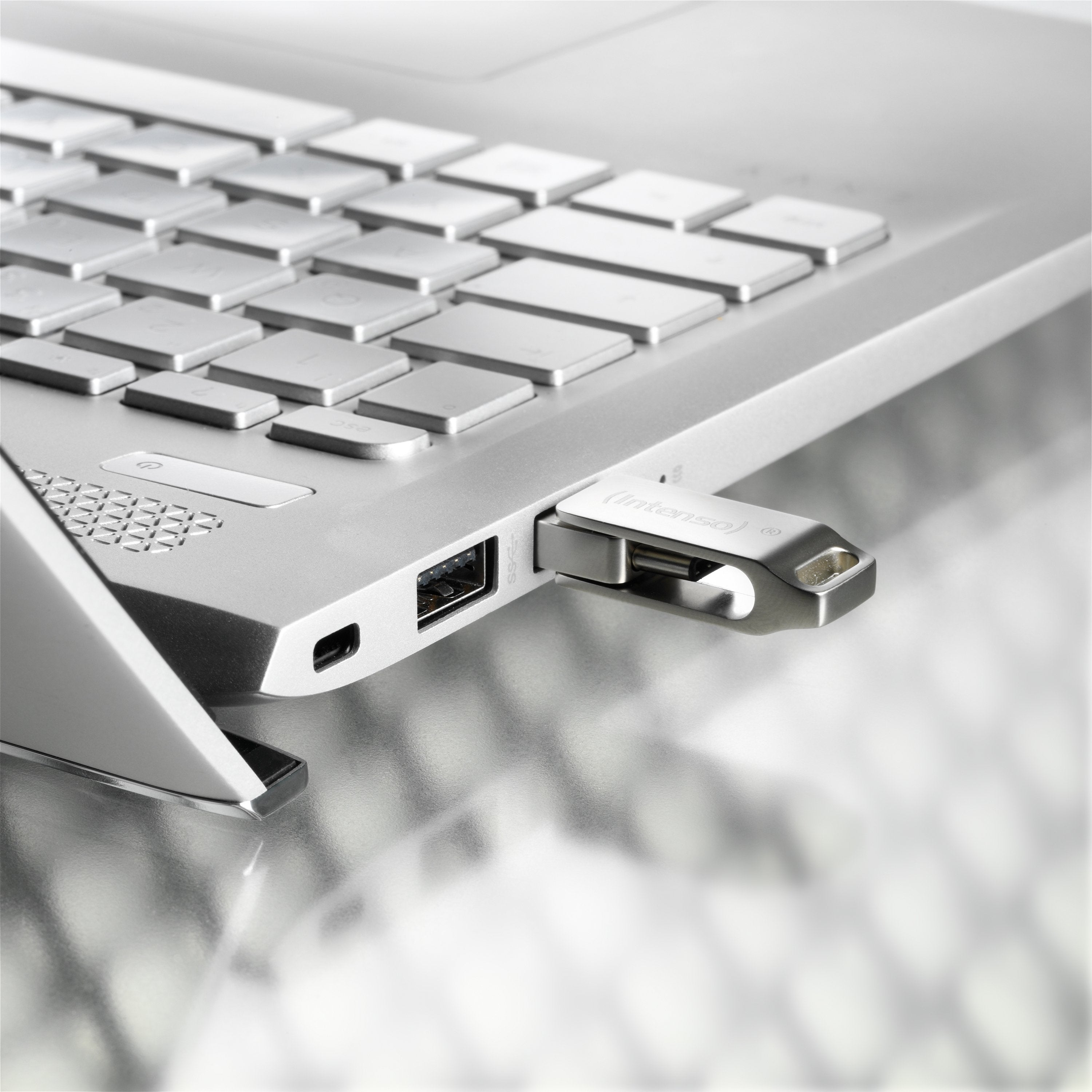 EAN 4034303025084 - Intenso cMobile Line unidad flash USB 64 GB USB Type-A / USB Type-C 3.2 Gen 1 (3.1 Gen 1) Plata imagen 6