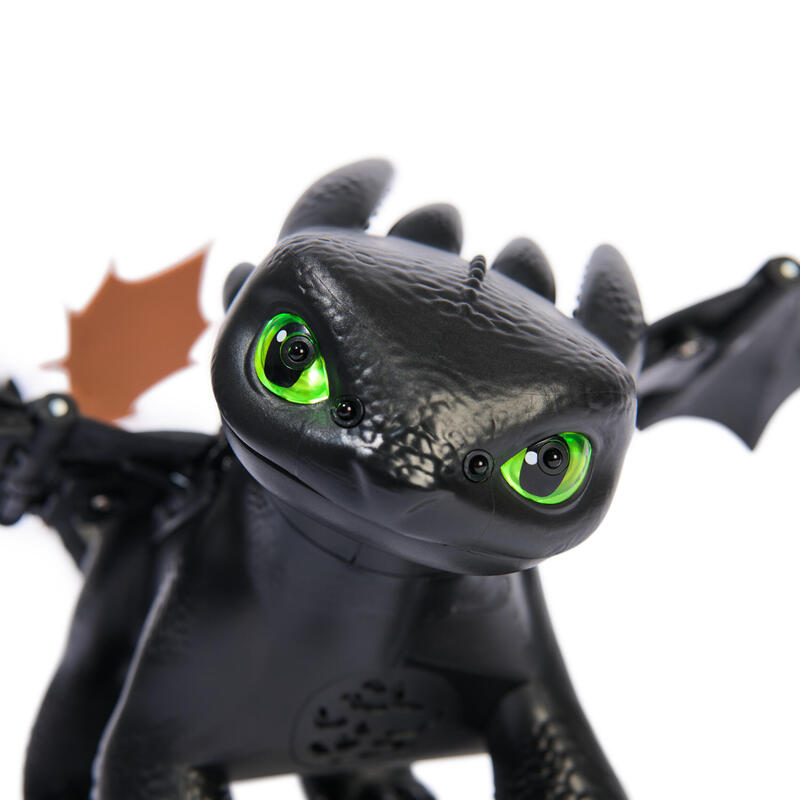 Figura Spinmaster Cómo Entrenar A Tu Dragón  De Dragón Interactiva Desdenido (Con Efectos De Luz Y Sonido) 6072728