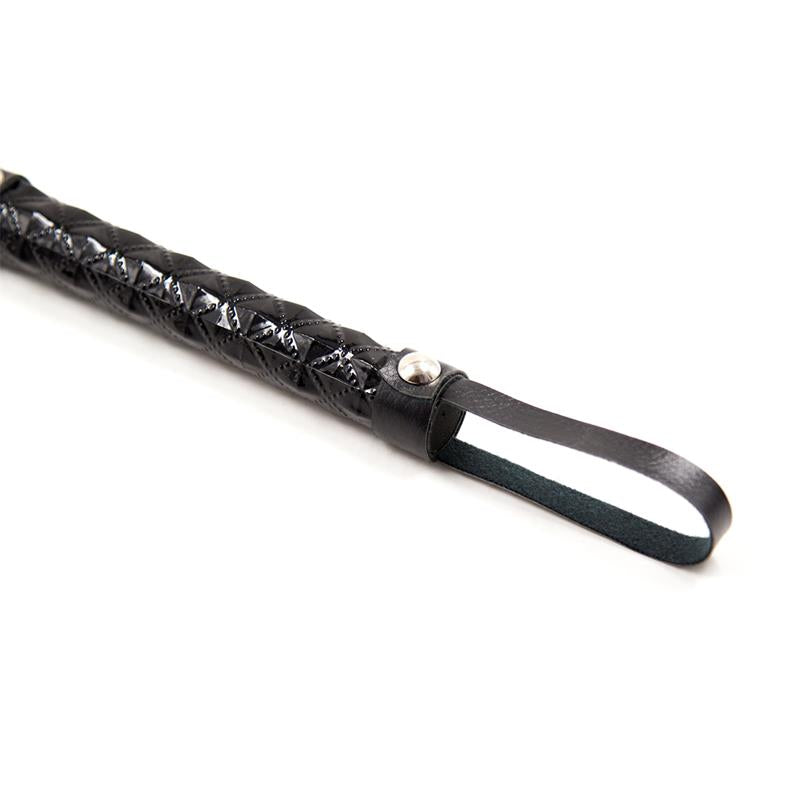 Flogger Con Patrón De Diamante Negro