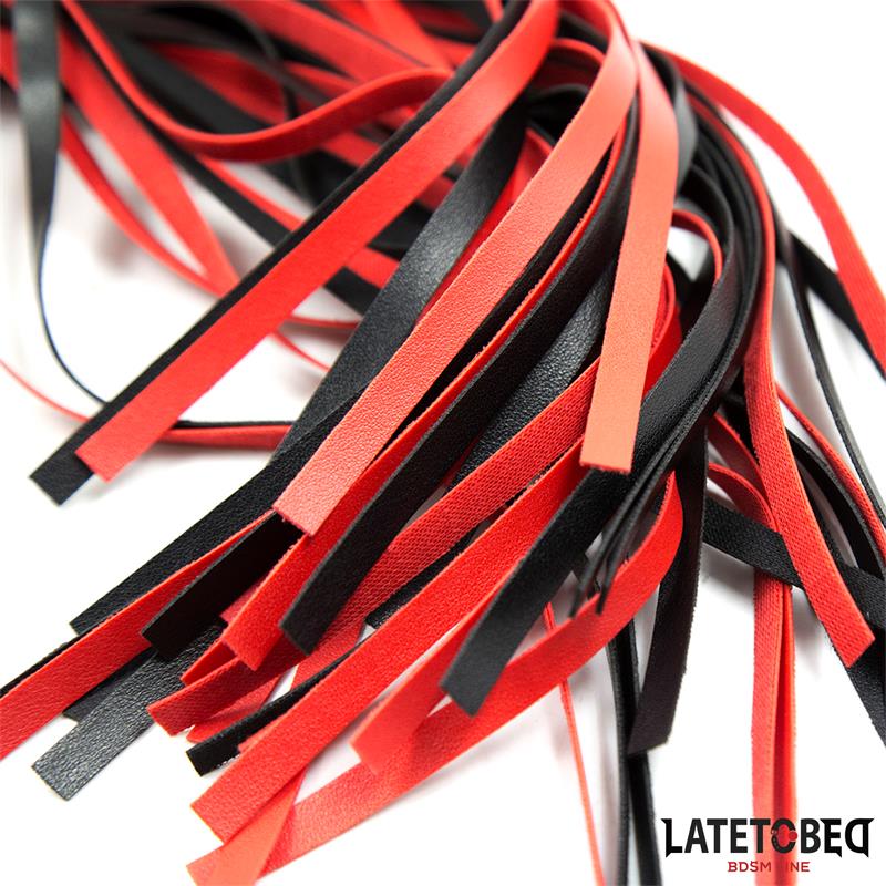 Flogger Rojo Y Negro  50cm