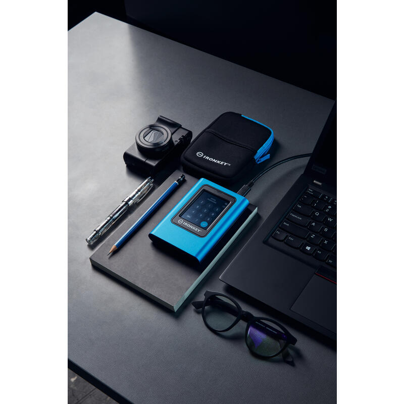 Kingston Ironkey Vault Privacy 80 3.84 Tb, Unidad De Estado Sólido Azul/Negro