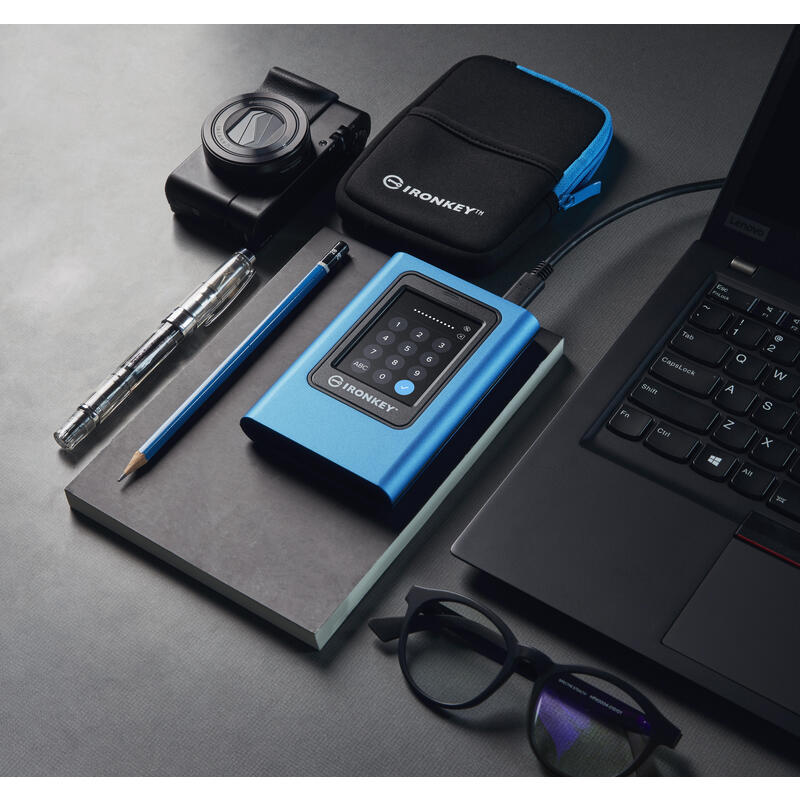 Kingston Ironkey Vault Privacy 80 7.68 Tb, Unidad De Estado Sólido Azul/Negro