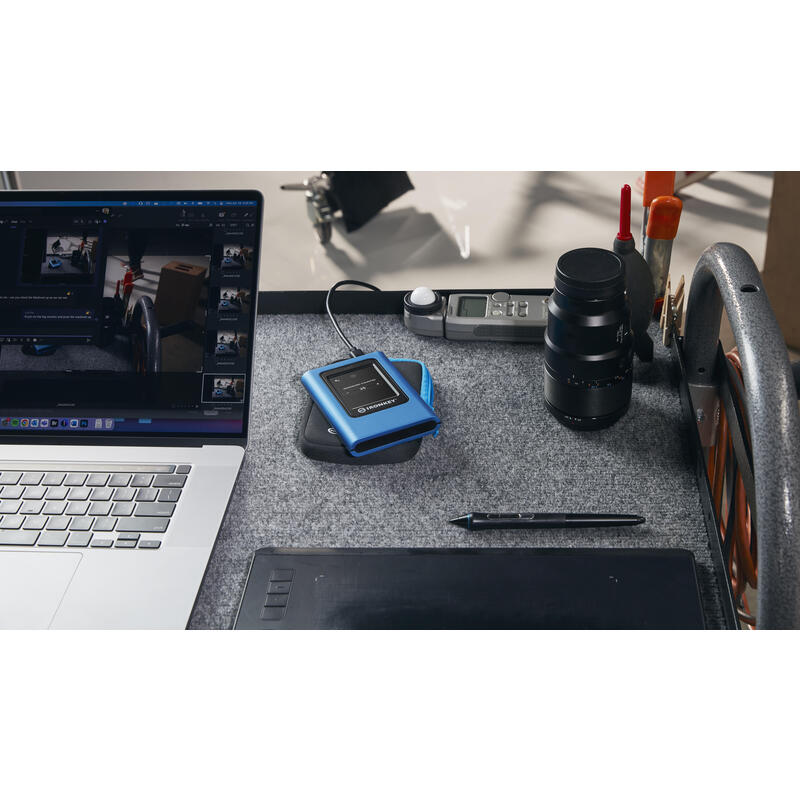 Kingston Ironkey Vault Privacy 80 7.68 Tb, Unidad De Estado Sólido Azul/Negro
