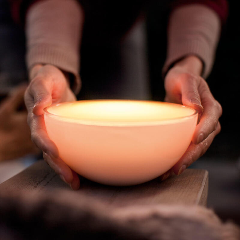 Lámpara Inteligente Portátil Philips Hue Go Portable Light Precisa Philips Hue Bridge Para Más Funcionalidades