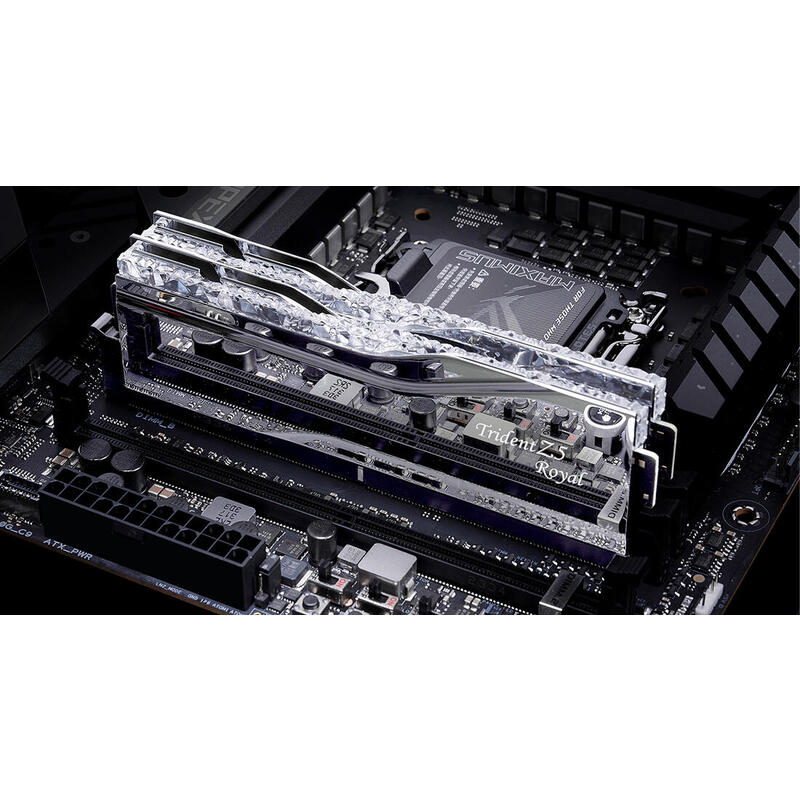 Memoria  G.Skill Memoria 48 Gb Ddr5 8400 2x 24 Gb  F5-8400j4052g24gx2-Tr5s, Trident Z5 Royal, Intel Xmp F5-8400j4052g24gx2-Tr5s Plateada