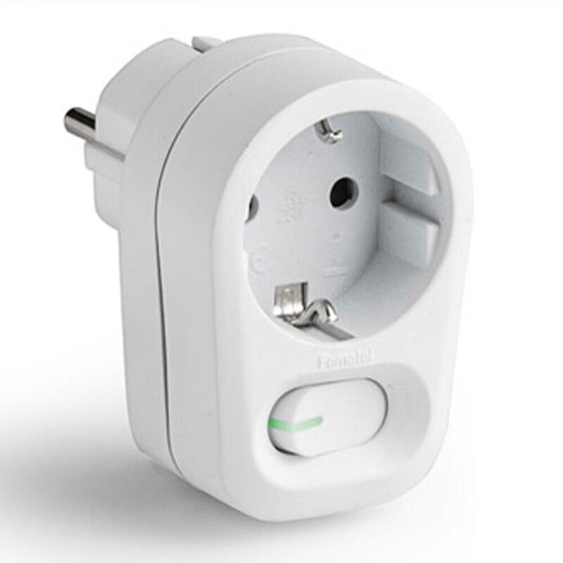 Pack De 4 Unidades - Adaptador 1 Toma 2p+T Schuko Con Interruptor Ip20 Blanco, Blister