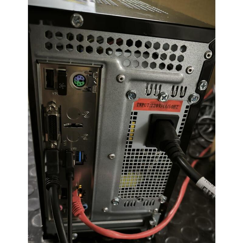 Pc Reacondicionado Clonico Placa Msi-7995 Mt Negro  I3-6100 8gb 240gb Ssd + 500gb Hdd W10 Pro 1 Año De Garantia