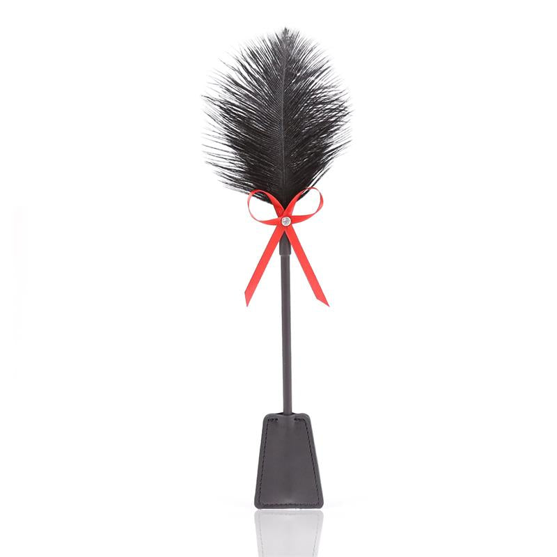 Plumas Y Pala 2 En 1 36 Cm Negro/Rojo