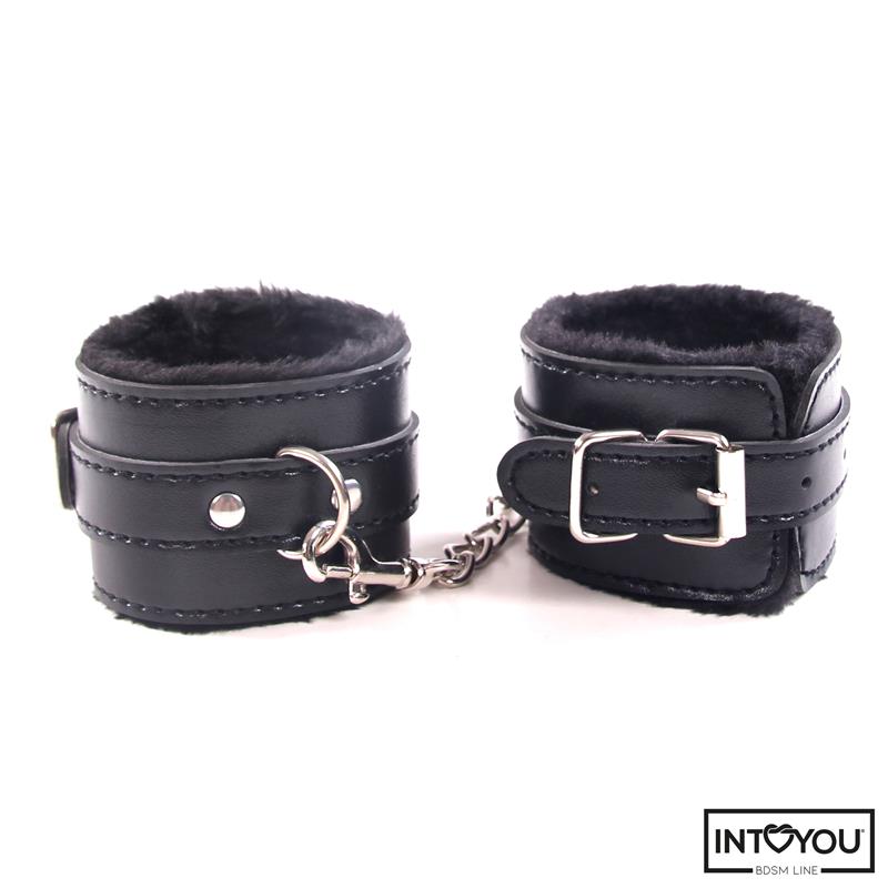 Set De Bondage 7 Pz Furry Set