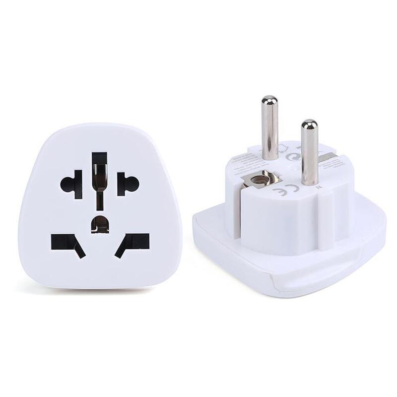 Urban Factory Travelee Adaptador De Viaje Universal - Conexion Entrada Internacional - Conexion Salida Ue - Blanco